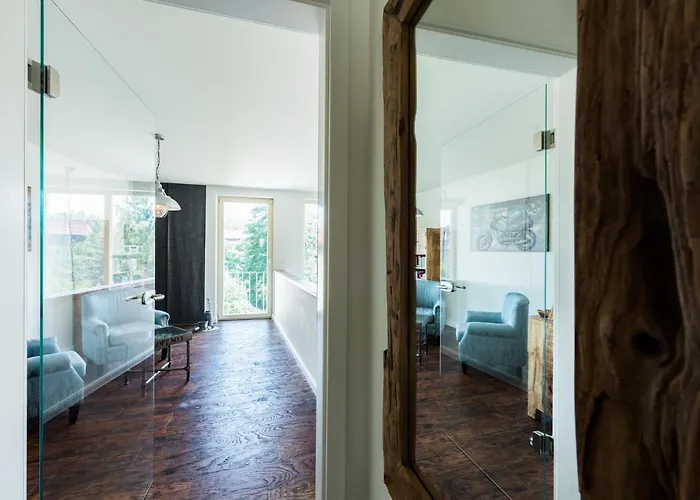 Zum Froehlichen Tageloehner Vila *