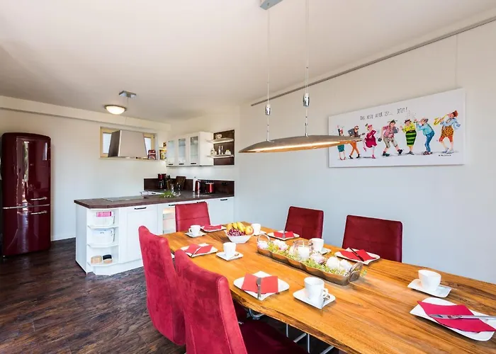 Zum Froehlichen Tageloehner Vila *